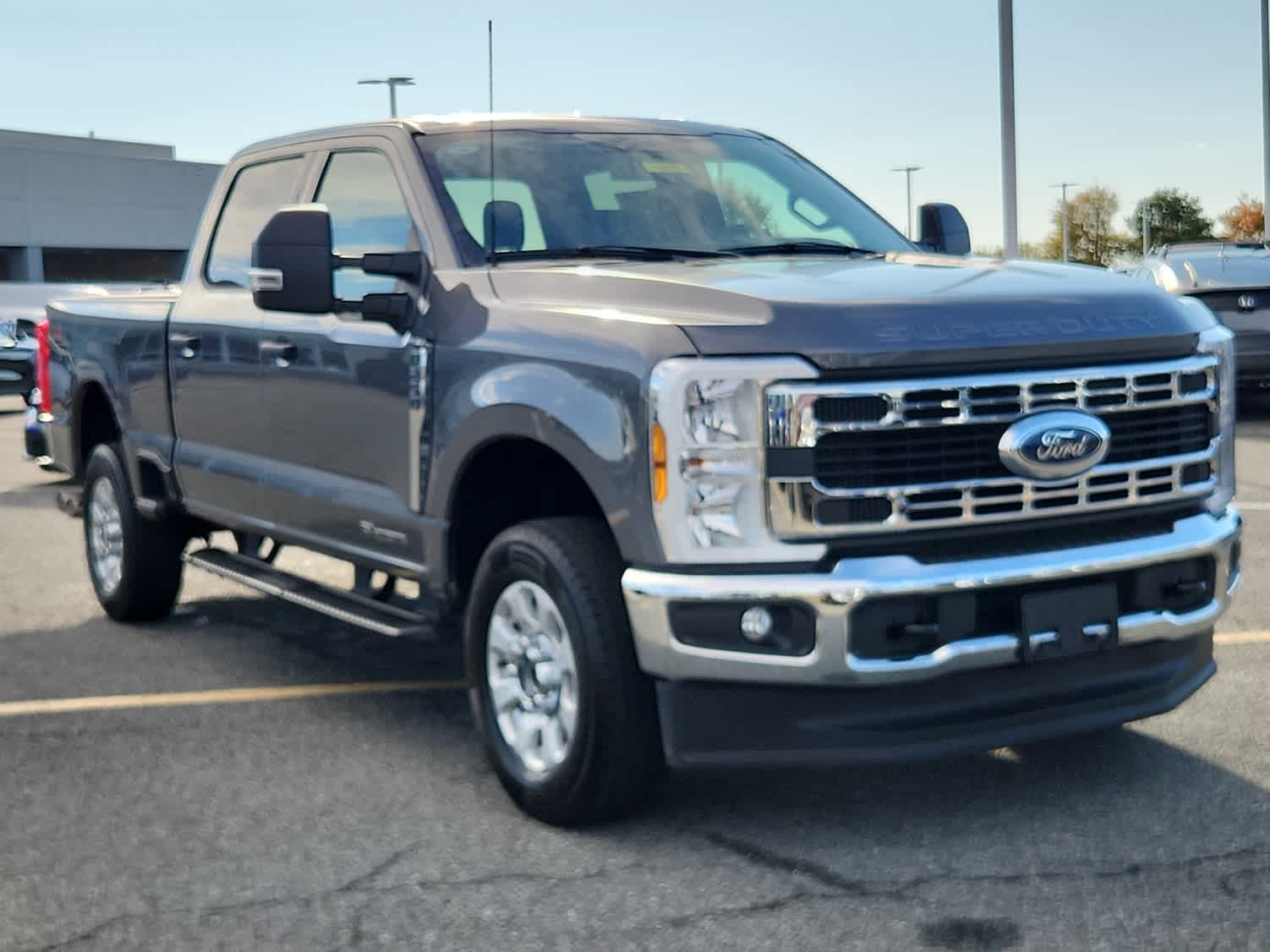 2024 Ford F-250 XLT photo 2