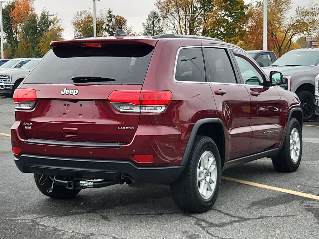 Used 2019 Jeep Grand Cherokee Laredo SUV