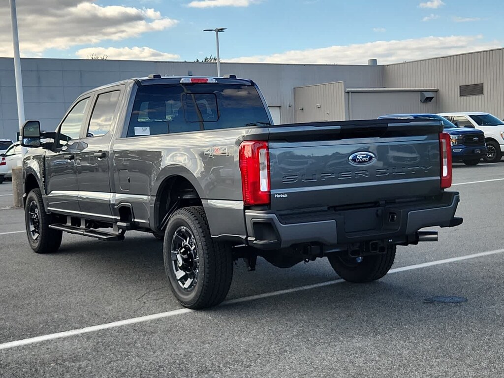 New 2026 Ford Super Duty F-350 SRW XL