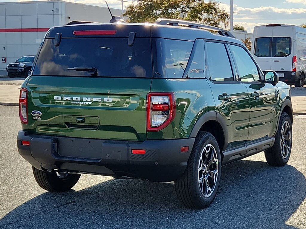New 2025 Ford Bronco Sport Outer Banks 4x4
