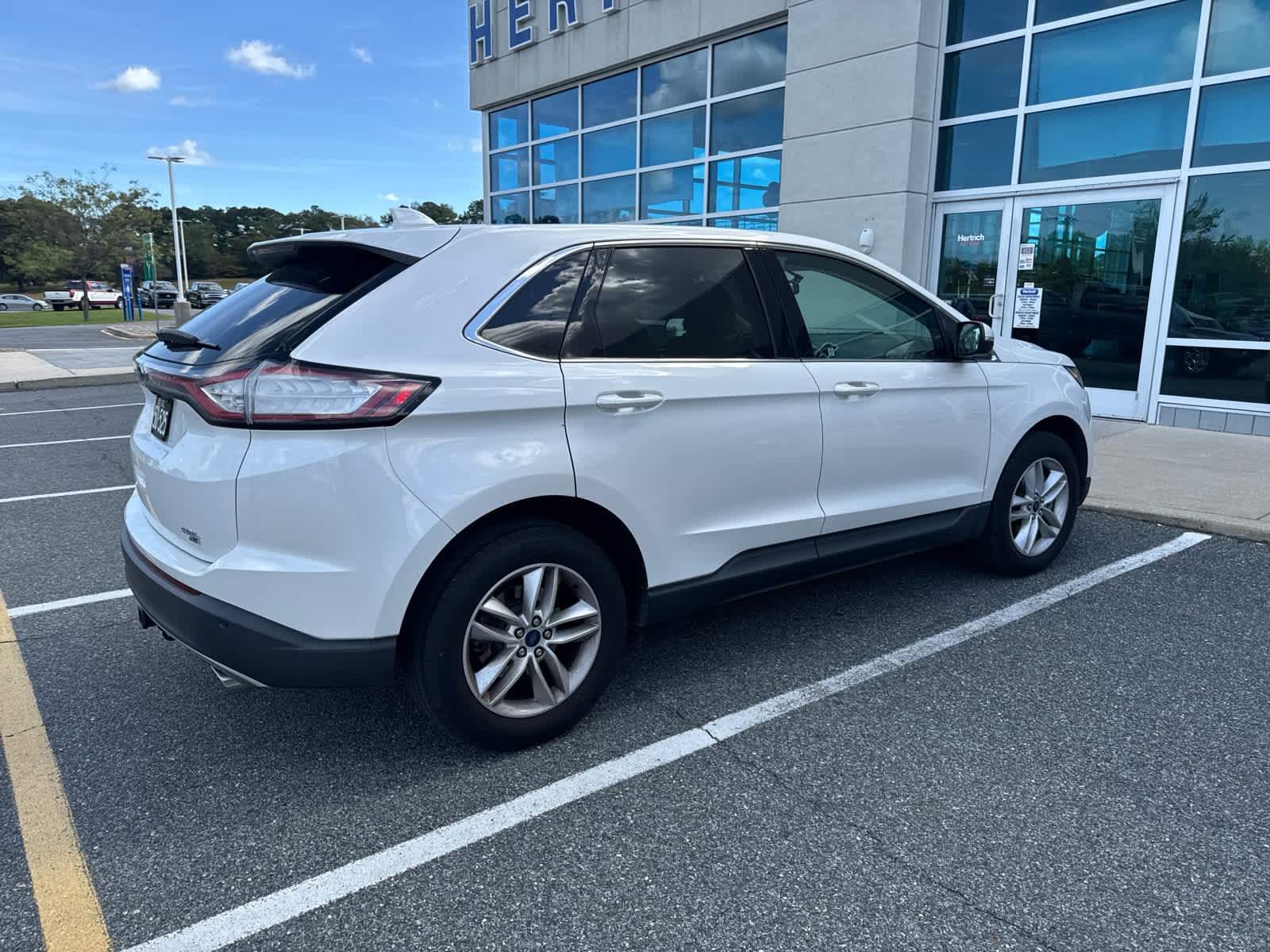 2015 Ford Edge SEL photo 4