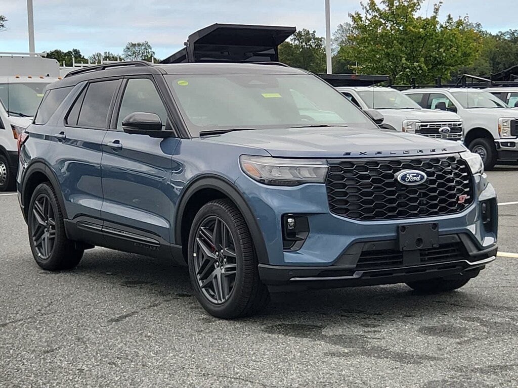 New 2025 Ford Explorer ST 4WD