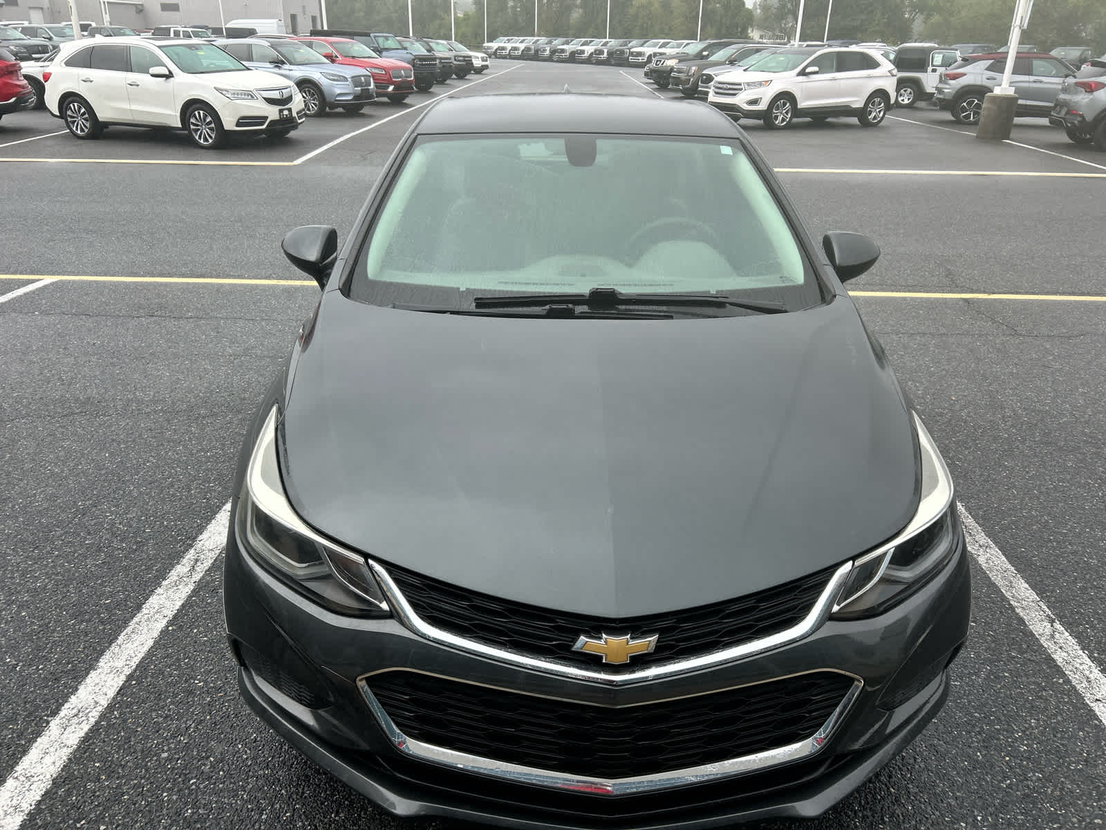 2017 Chevrolet Cruze LT photo 2