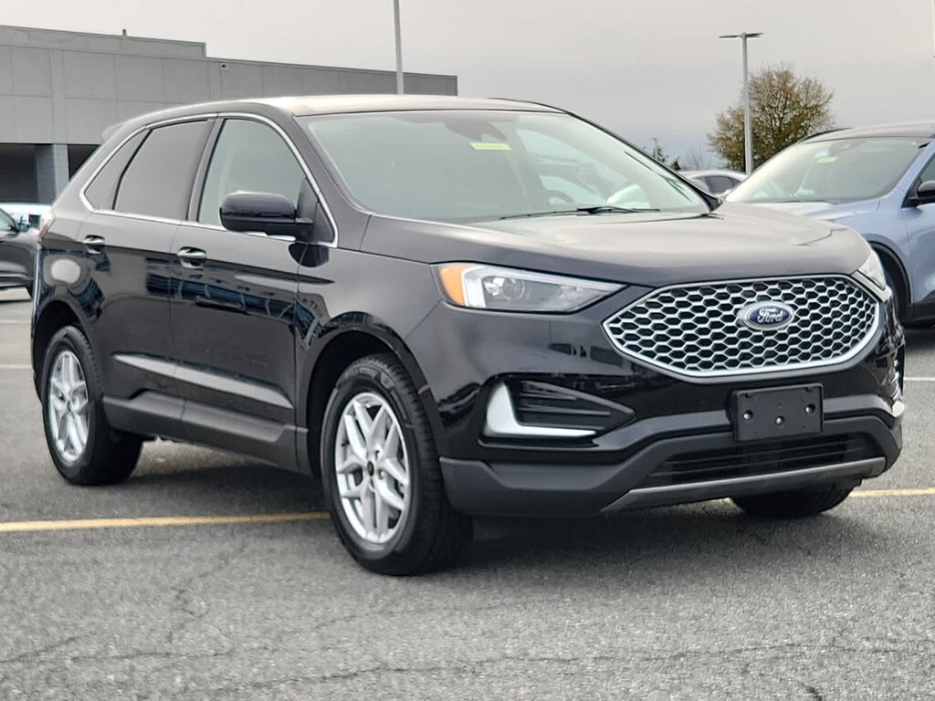 Certified 2024 Ford Edge SUV