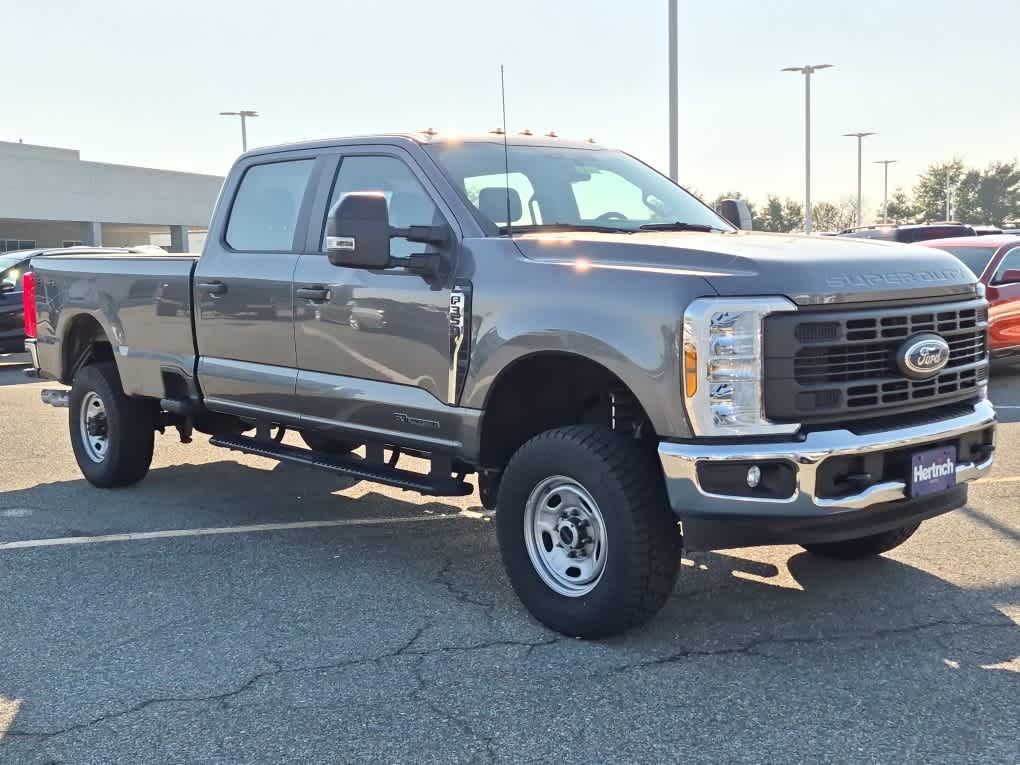 Certified 2025 Ford F-350 Truck Crew Cab