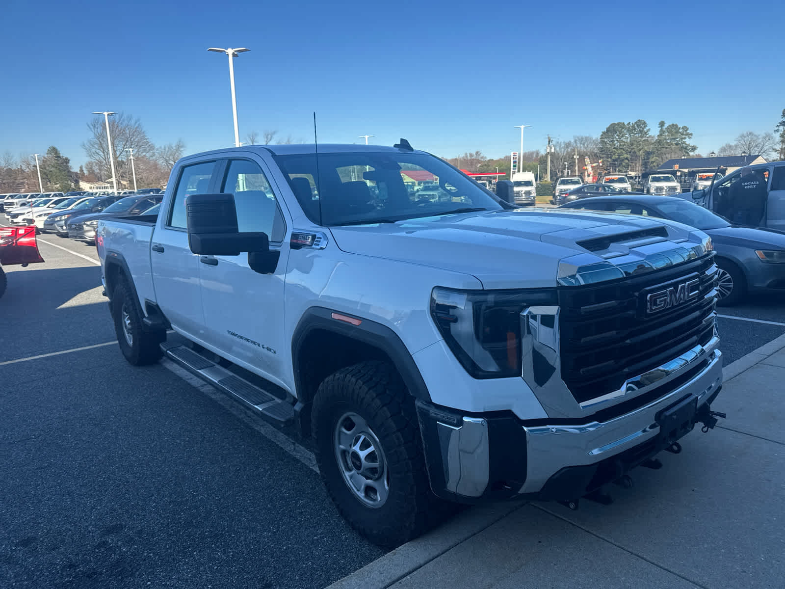 2024 Gmc Sierra 2500 HD Pro photo 3