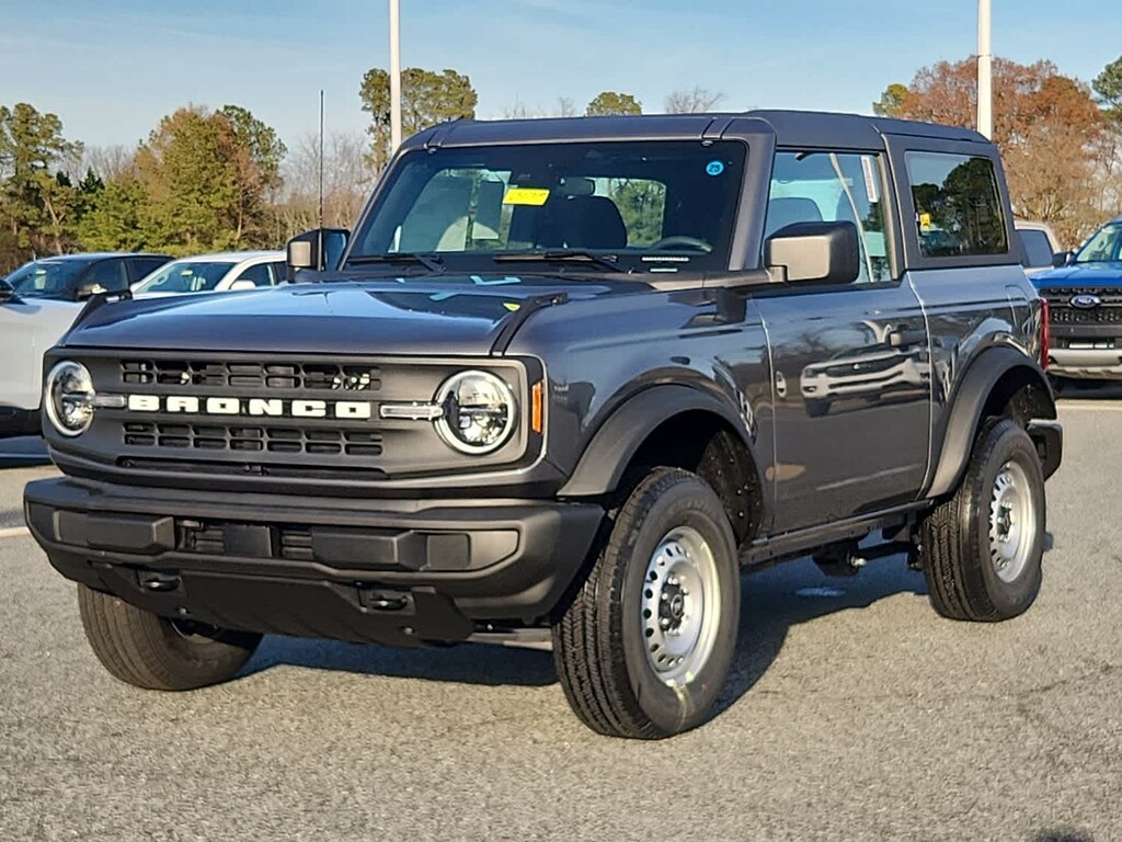 New 2025 Ford Bronco Base 4x4