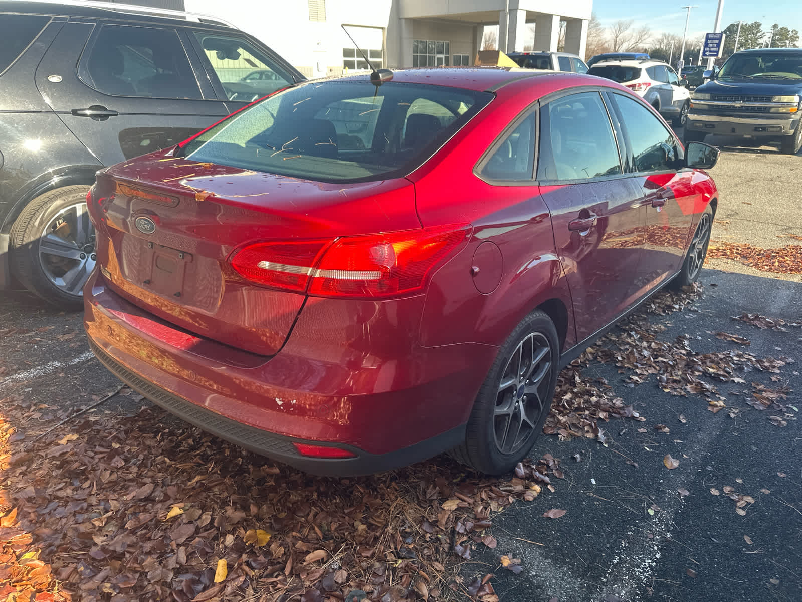 2017 Ford Focus SEL photo 4