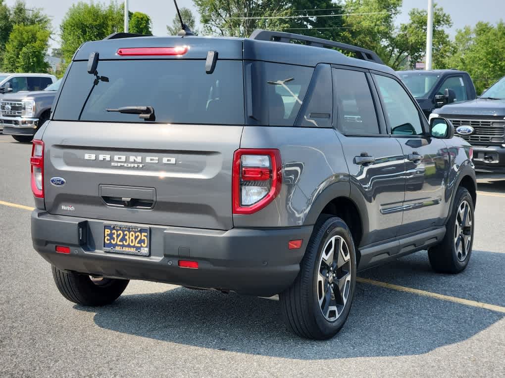 2022 Ford Bronco Sport Outer Banks photo 3