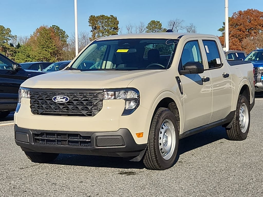 New 2025 Ford Maverick XL AWD Supercrew AWD SuperCrew