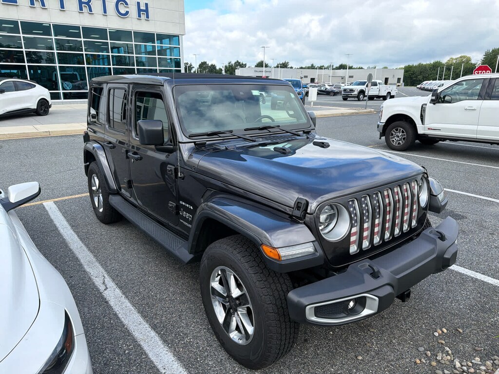 Used 2019 Jeep Wrangler Unlimited Sahara 4x4 SUV