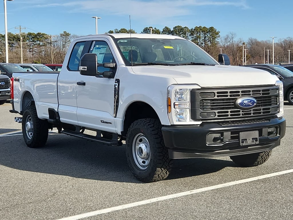 New 2025 Ford Super Duty F-250 SRW XL 4WD Supercab 8 Box 4WD SuperCab 8 Box