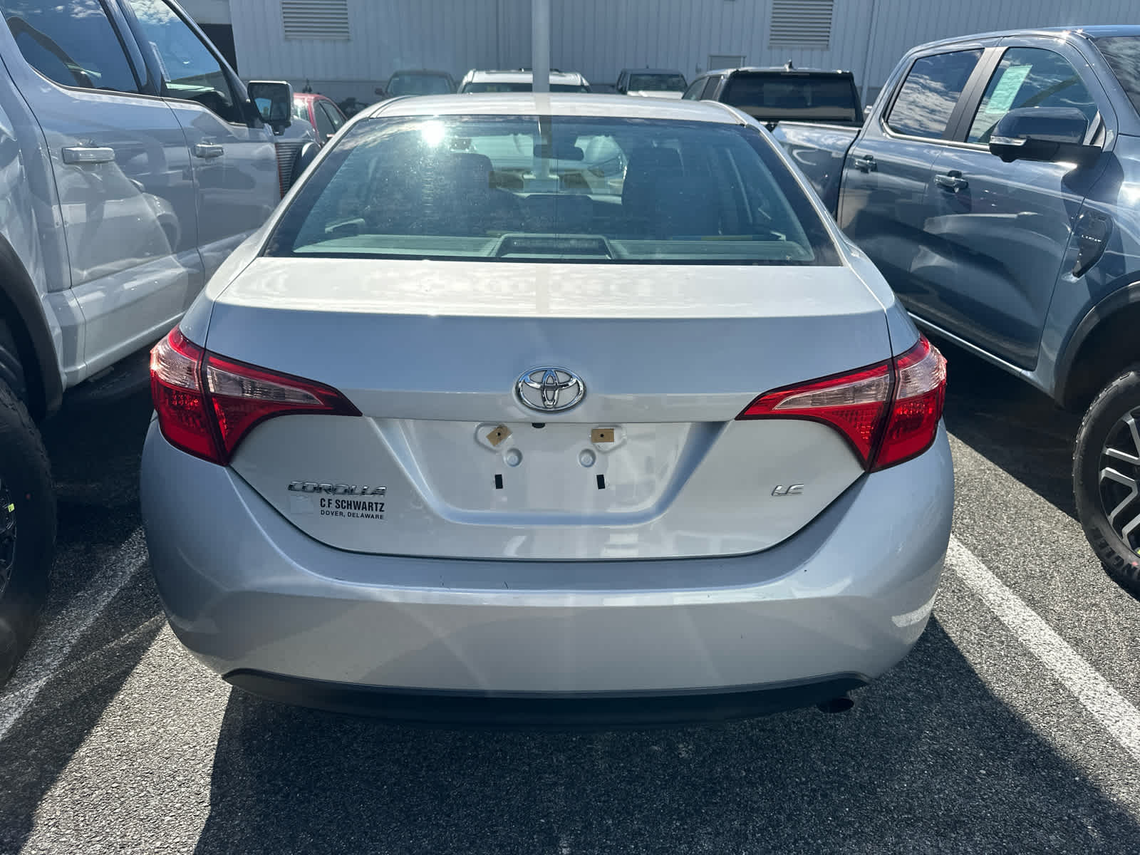 2019 Toyota Corolla LE photo 4