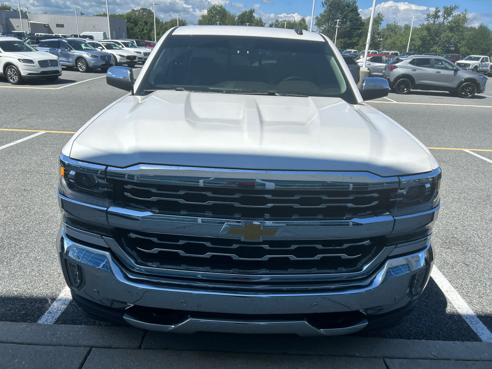2018 Chevrolet Silverado 1500 LTZ photo 2