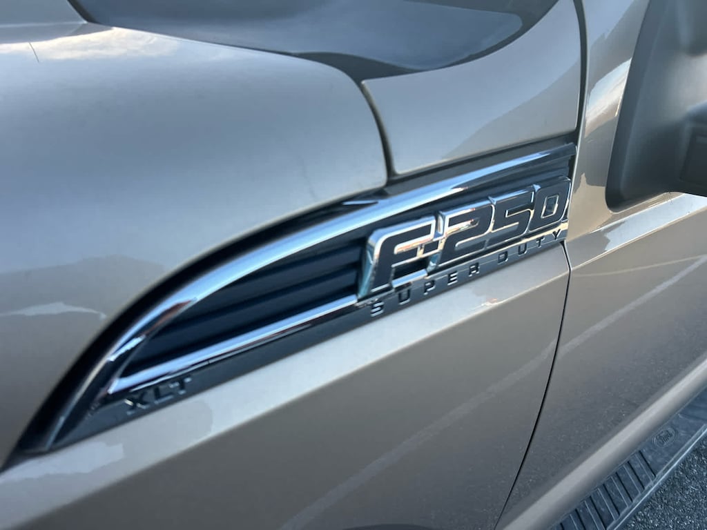 Used 2014 Ford F-250 XLT 6.2L 2-Valve V8 Flex-Fuel Truck Super Cab