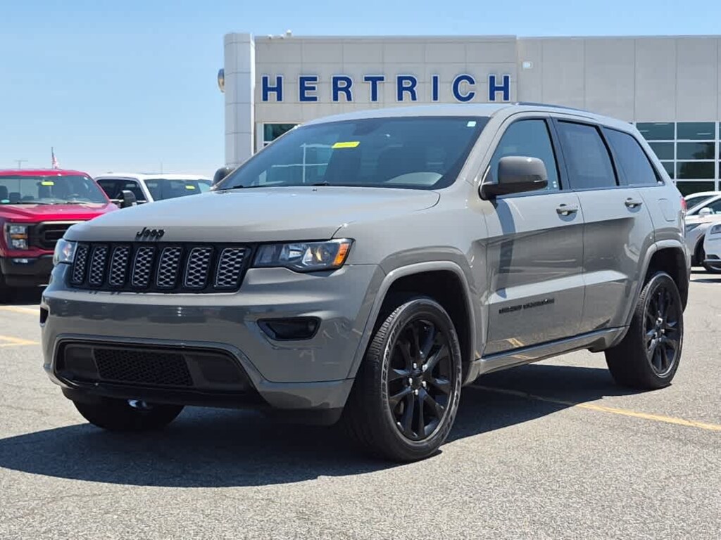 Used 2020 Jeep Grand Cherokee Altitude SUV
