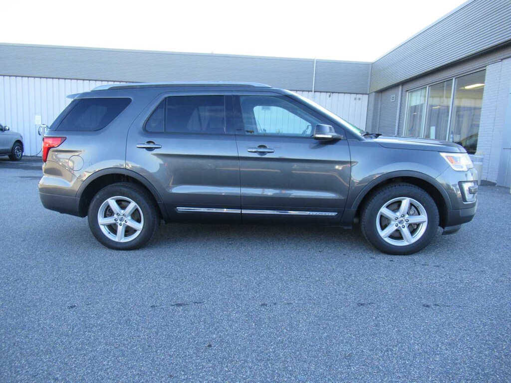 Used 2017 Ford Explorer XLT SUV