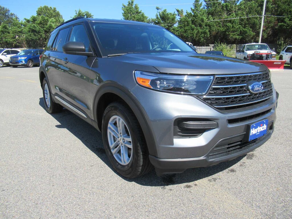 Used 2024 Ford Explorer XLT SUV