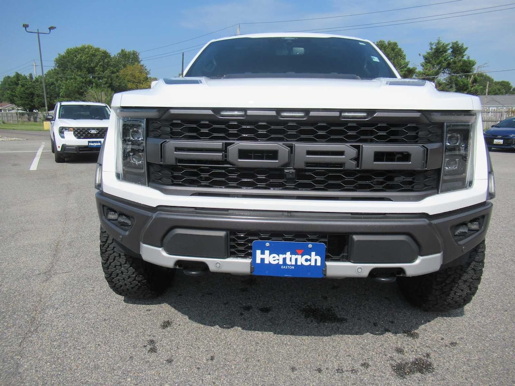 Used 2022 Ford F-150 Raptor 4WD Supercrew 5.5 Box Truck SuperCrew Cab