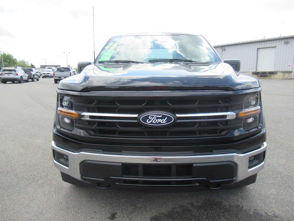 Certified 2025 Ford F-150 XLT 4WD Supercrew 5.5 Box Truck SuperCrew Cab