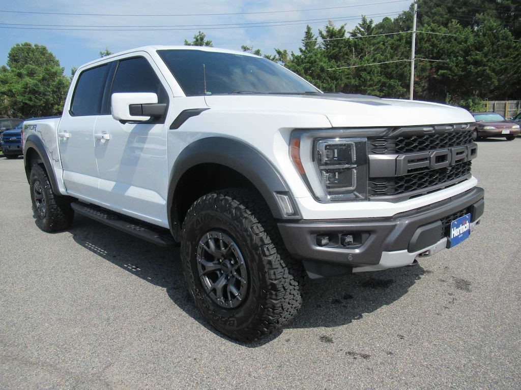 Used 2022 Ford F-150 Raptor 4WD Supercrew 5.5 Box Truck SuperCrew Cab