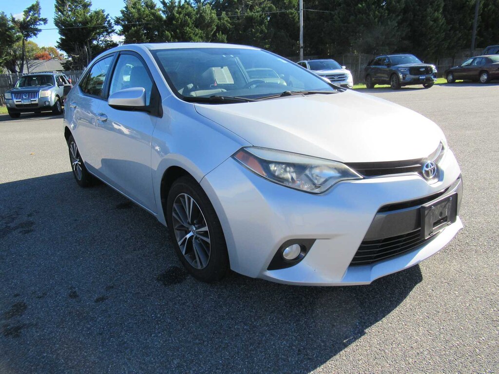 Used 2016 Toyota Corolla LE Plus Sedan