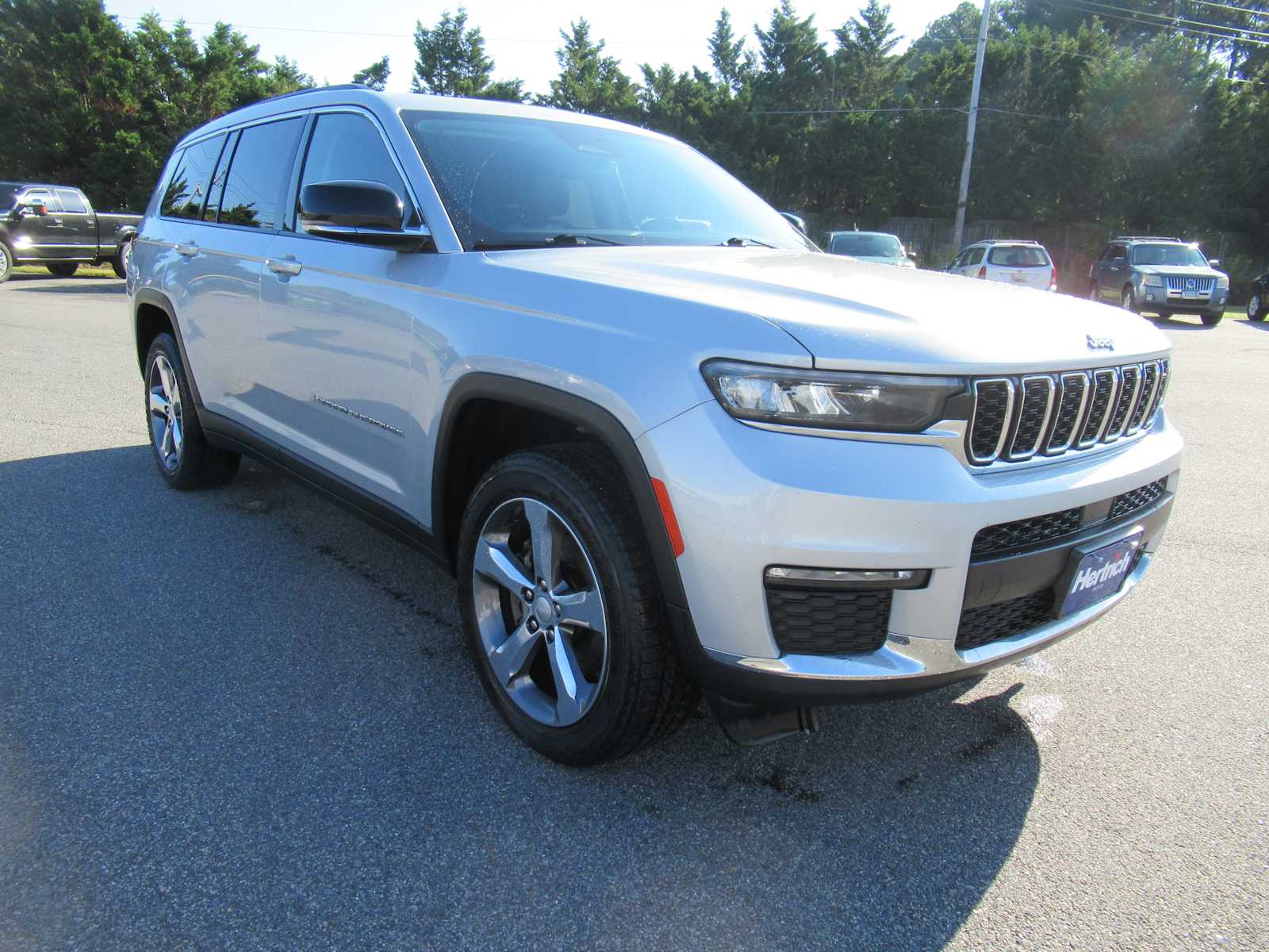 2021 Jeep Grand Cherokee Limited photo 3