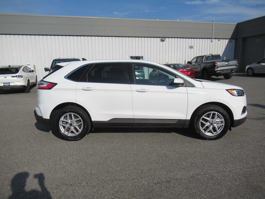 Used 2024 Ford Edge SEL SUV