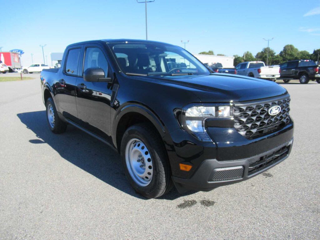 New 2025 Ford Maverick XL Truck SuperCrew