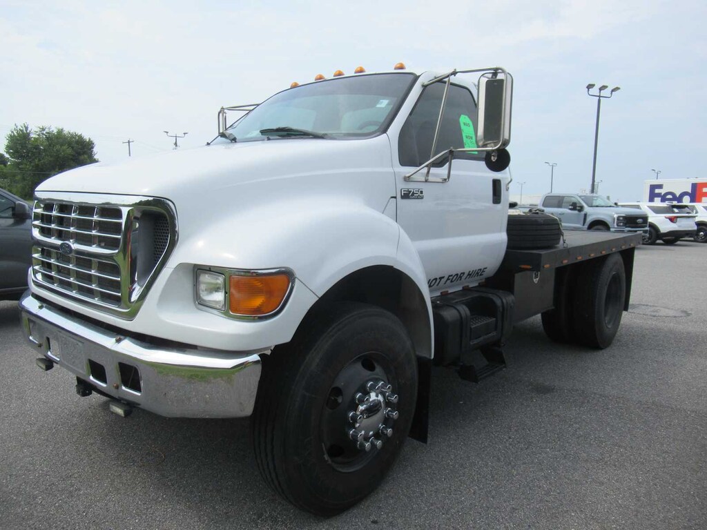 Used 2003 Ford Super Duty F-750 XL