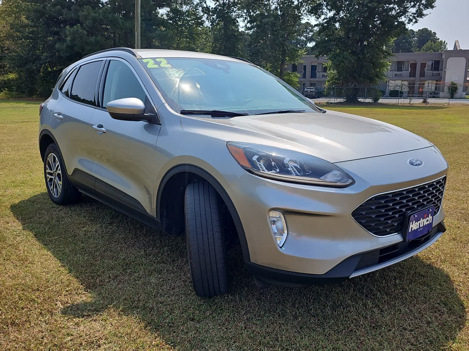 2022 Ford Escape SEL photo 3