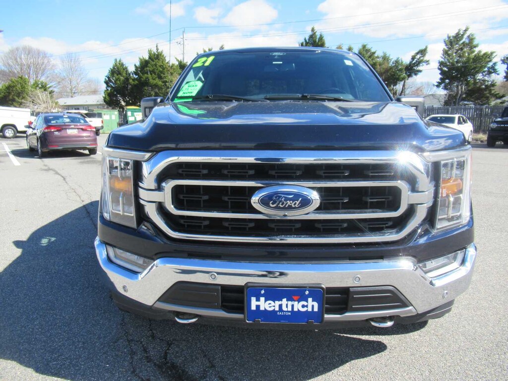 Used 2021 Ford F-150 XLT 4WD Supercrew 5.5 Box Truck SuperCrew Cab