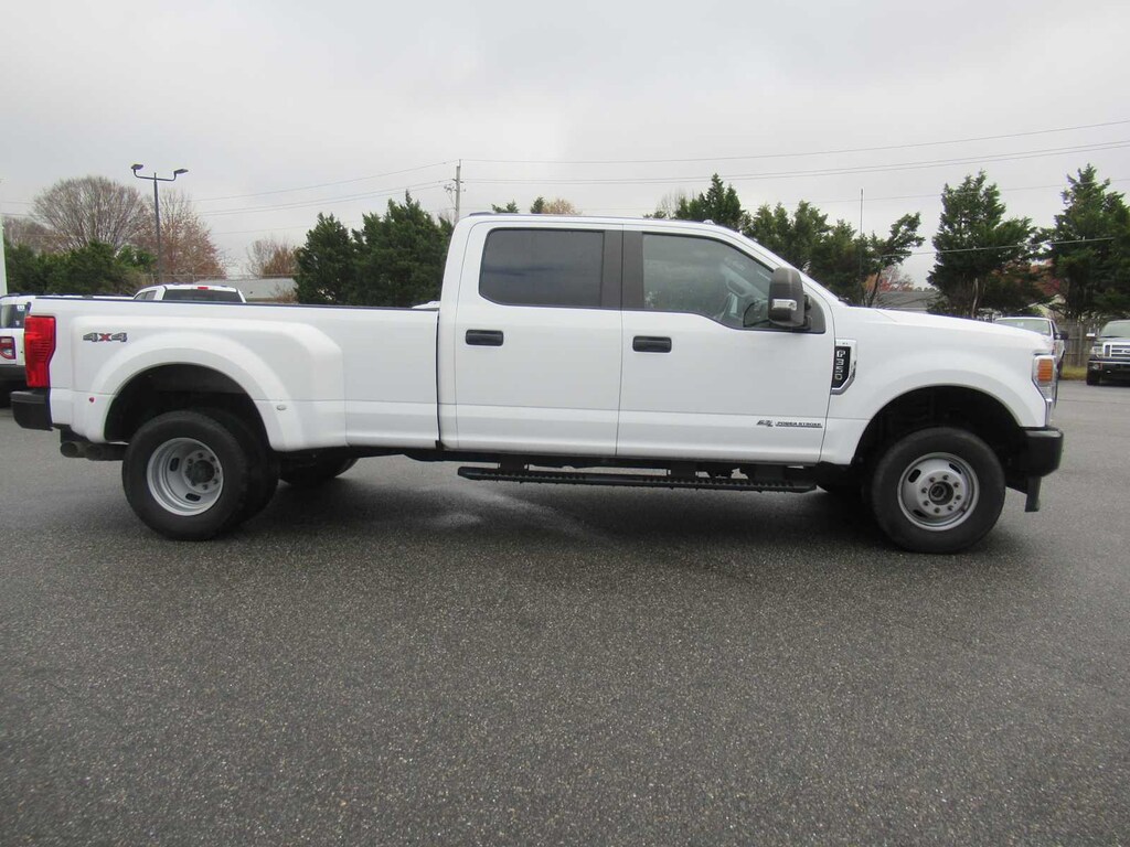 Certified 2022 Ford Super Duty F-350 DRW XL 4WD Crew Cab 8 Box Truck Crew Cab