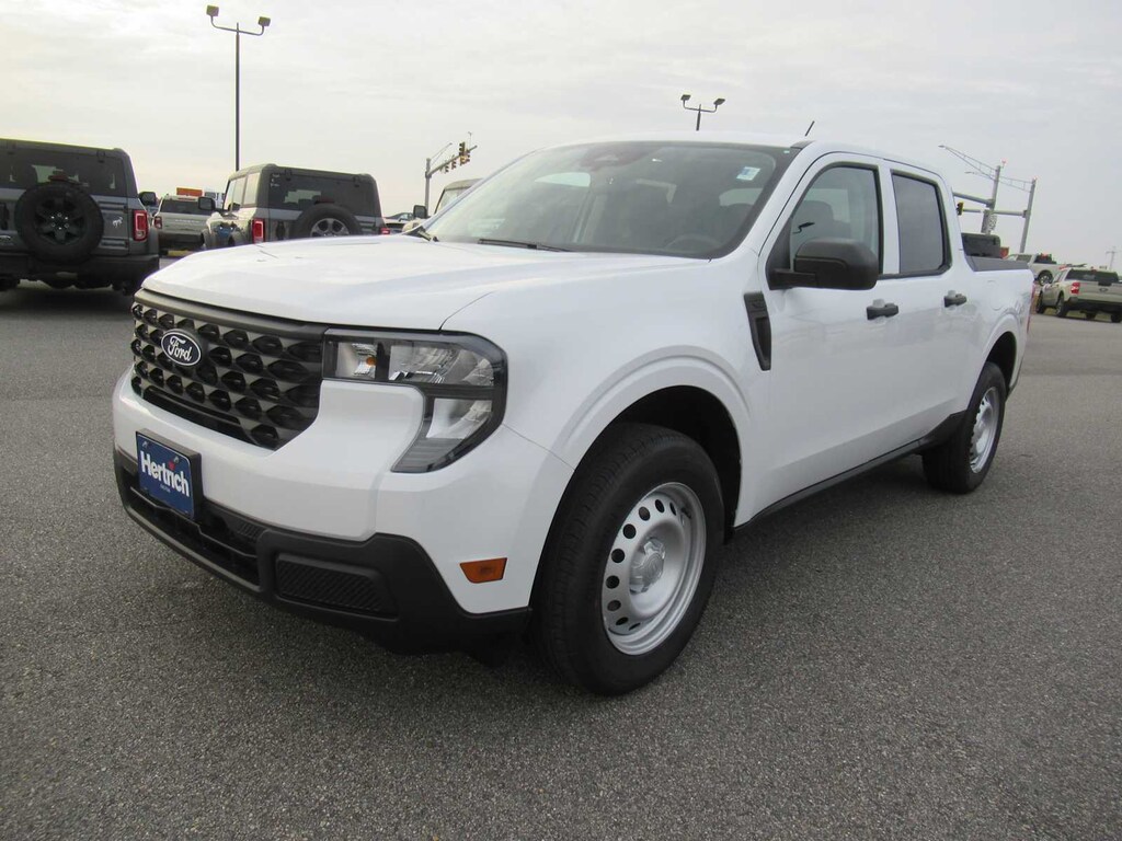 New 2025 Ford Maverick XL Truck SuperCrew