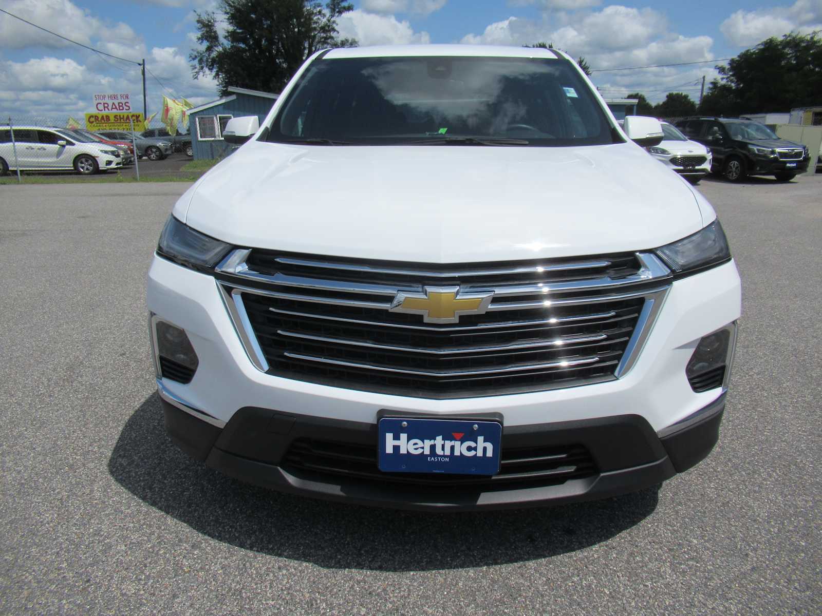 2023 Chevrolet Traverse Cloth photo 2