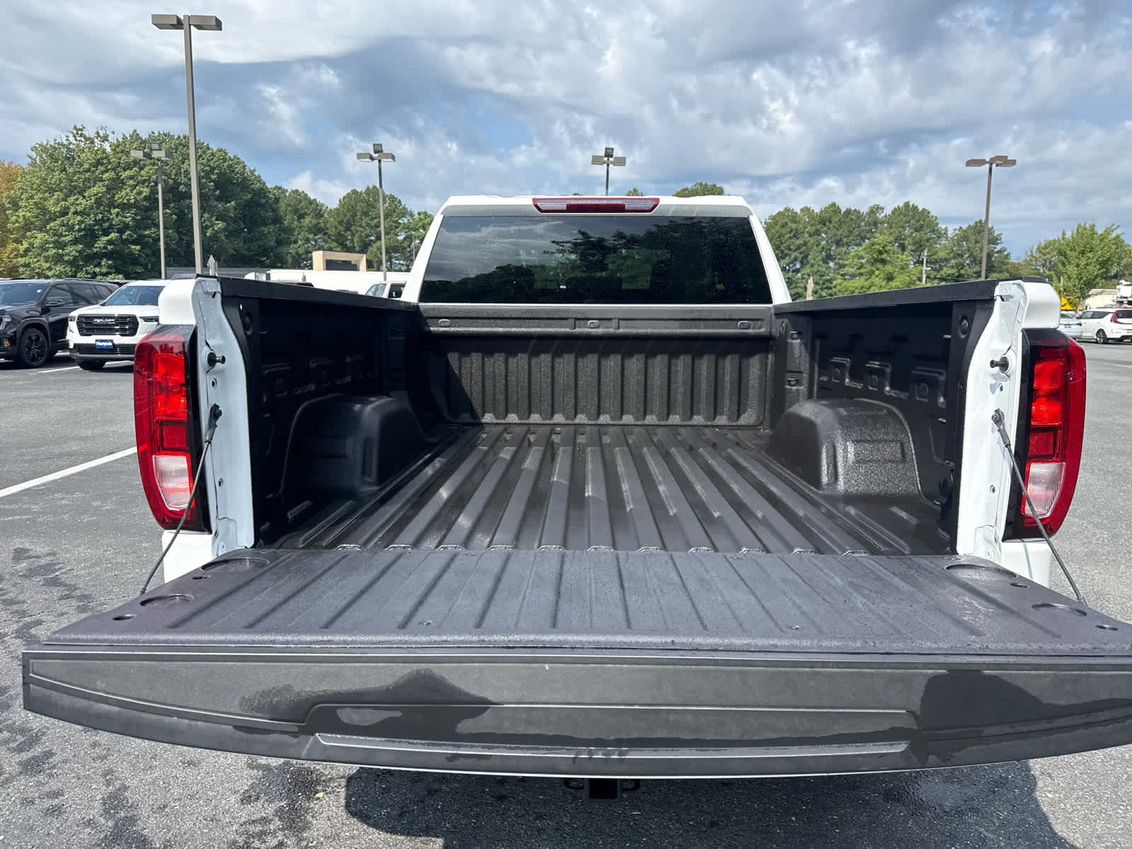 2026 GMC Sierra 1500 Pro - Photo 10