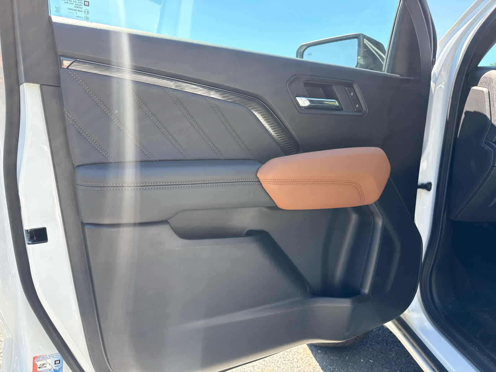 2026 GMC Canyon AT4 - Photo 12