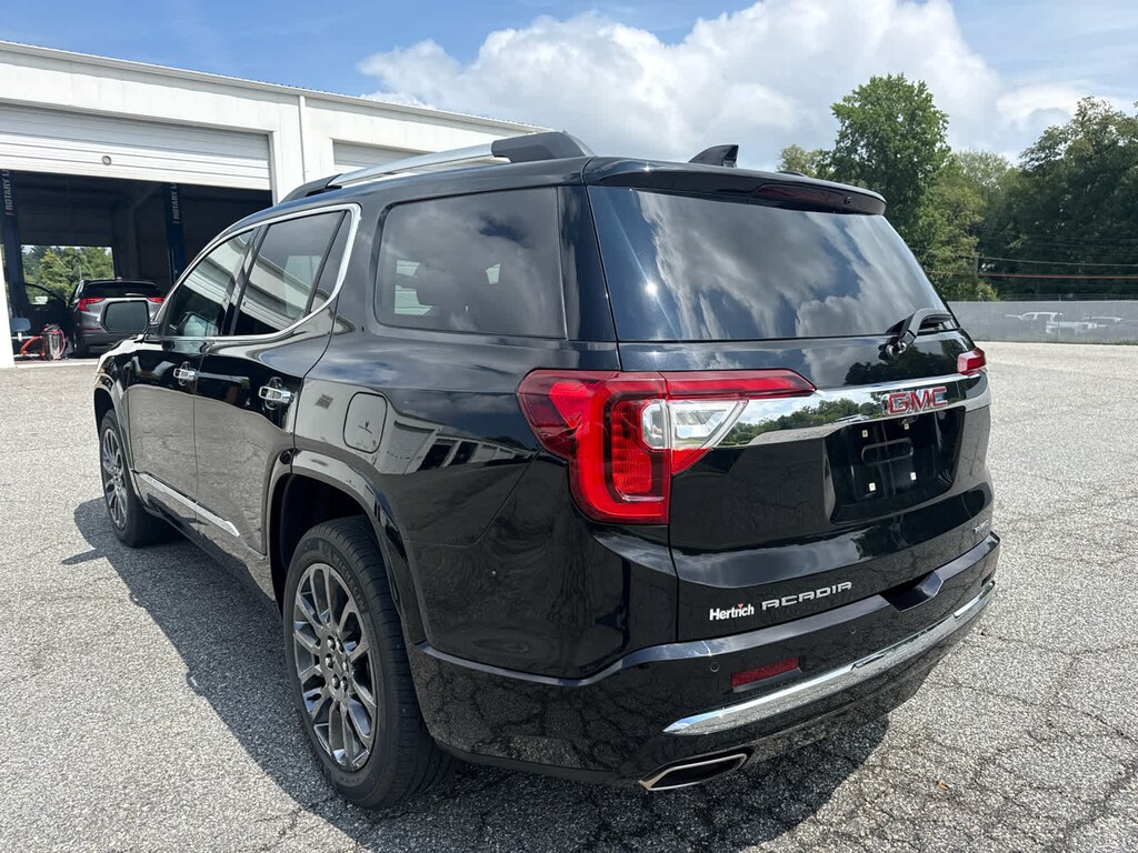 Used 2022 GMC Acadia Denali SUV