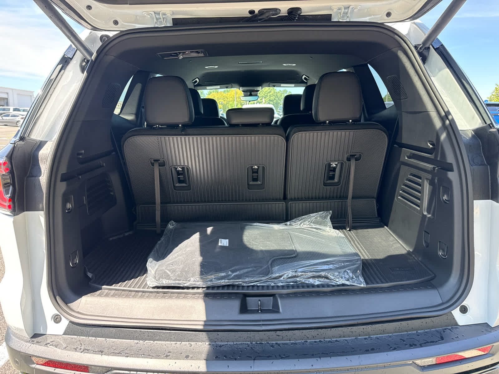 2027 GMC Acadia Elevation - Photo 10