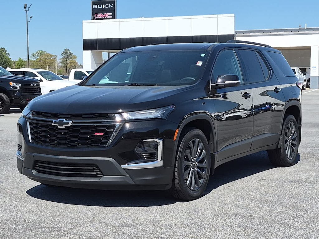 Used 2023 Chevrolet Traverse RS SUV