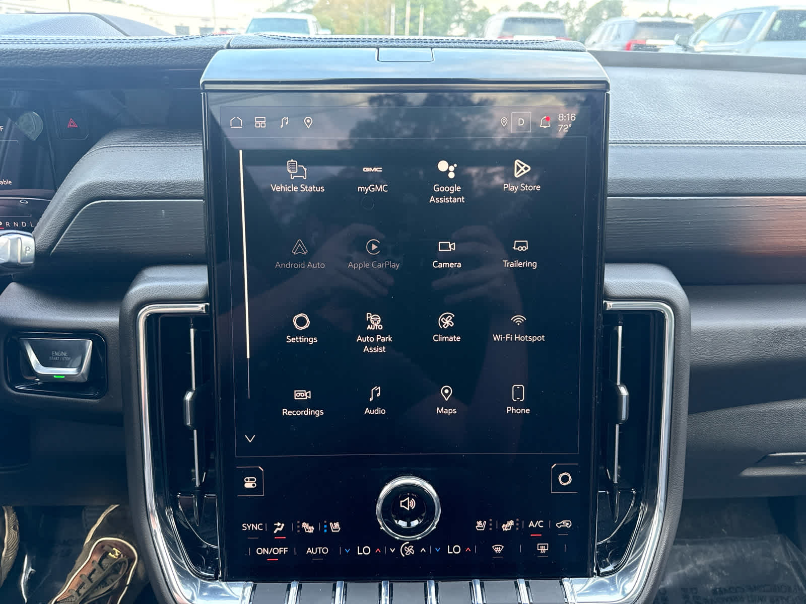 2026 GMC Yukon XL Denali - Photo 24