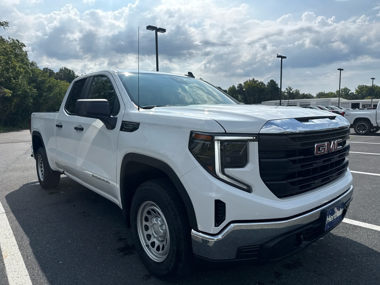 2026 GMC Sierra 1500 Pro - Photo 7