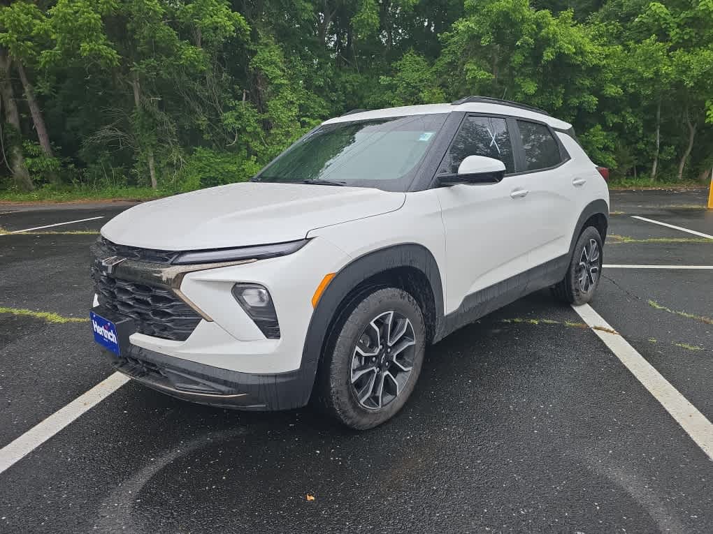2025 Chevrolet Trailblazer Activ AWD's photo