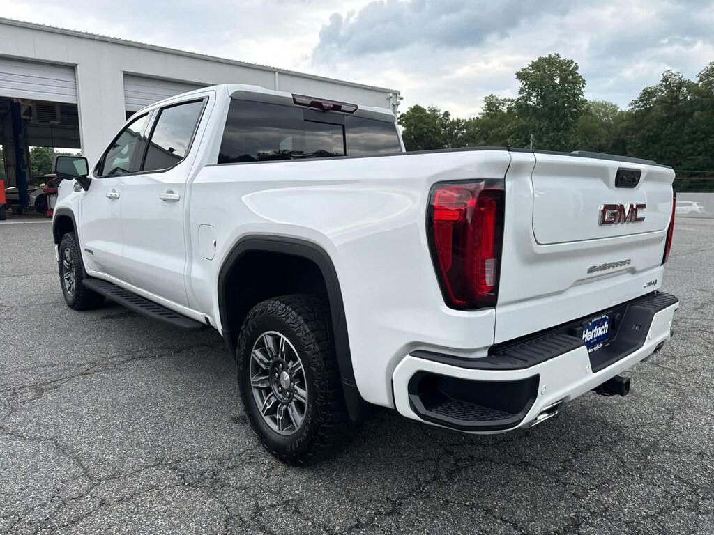 Used 2024 GMC Sierra 1500 AT4 Truck