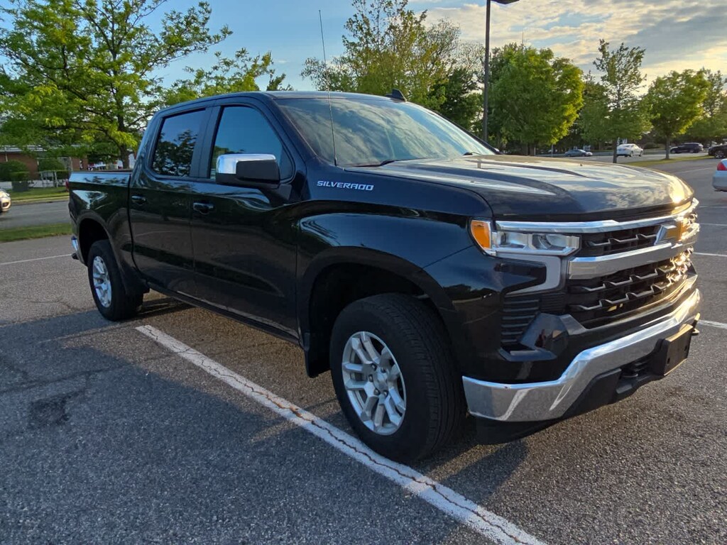 Used 2024 Chevrolet Silverado 1500 LT (2FL) Truck