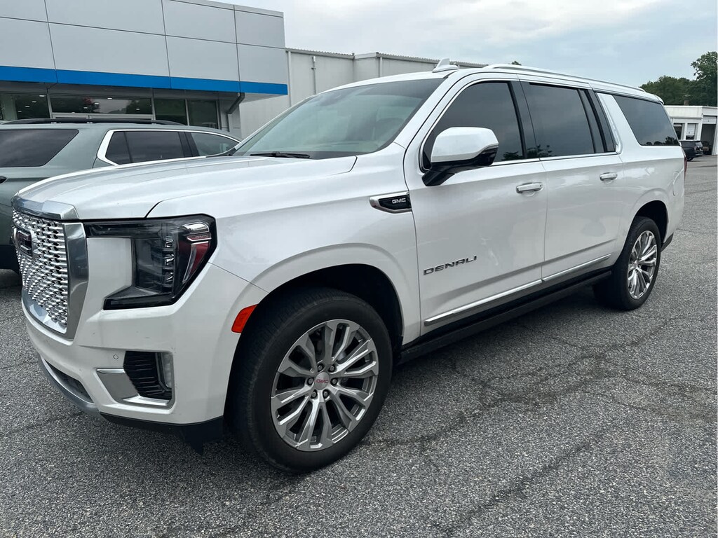 Used 2024 GMC Yukon XL Denali SUV