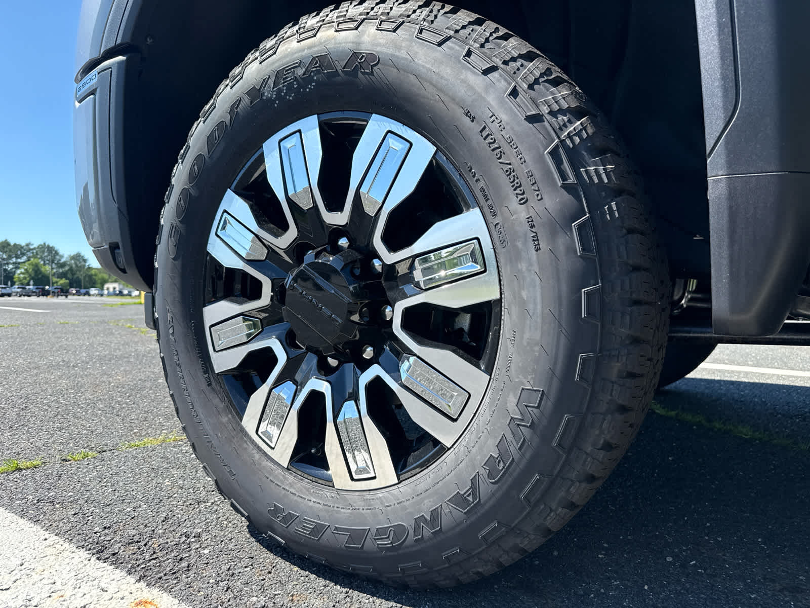 2026 GMC Sierra 2500HD Denali - Photo 9