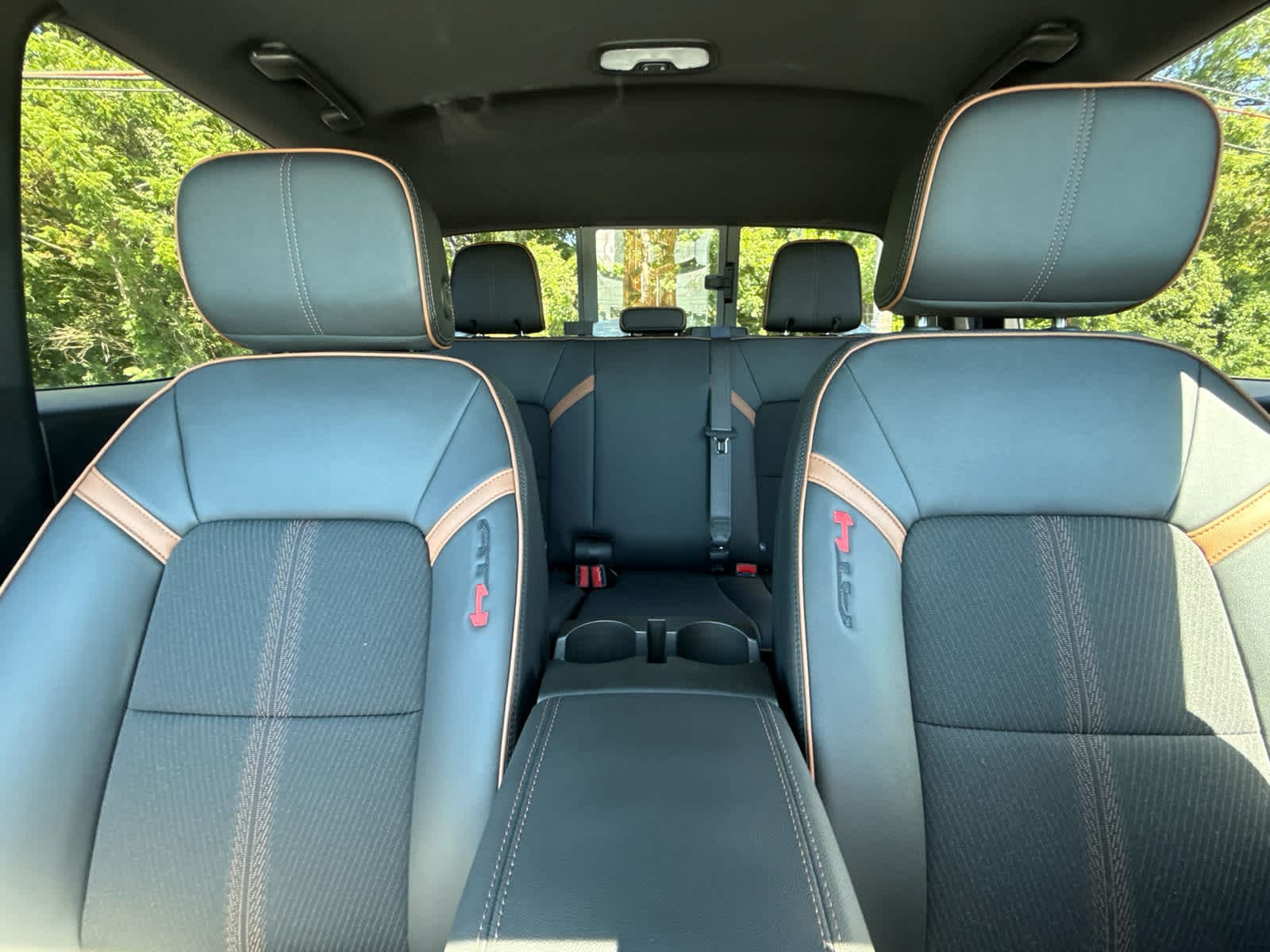 2026 GMC Canyon AT4 - Photo 20