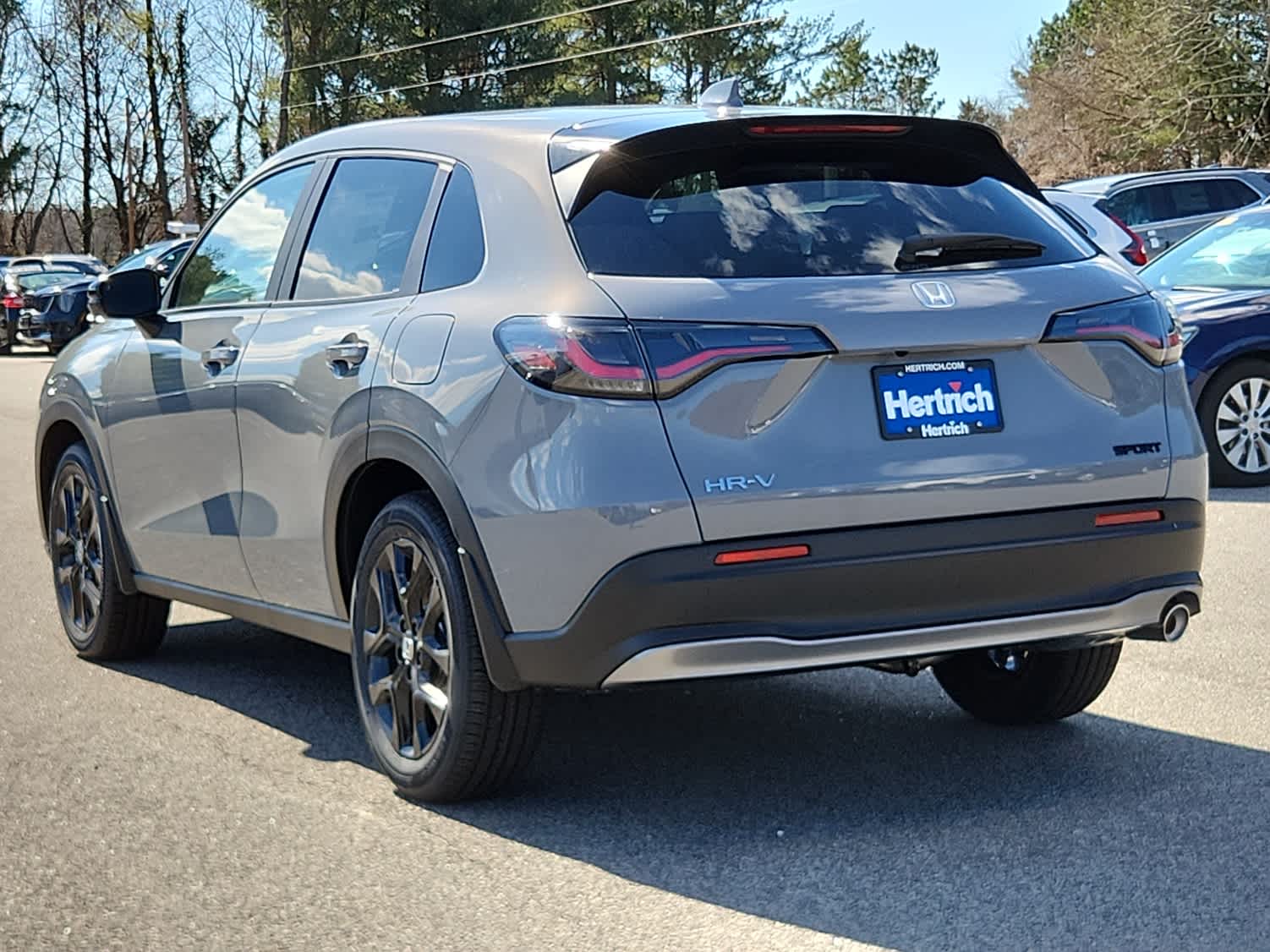 2025 Honda HR-V Sport photo 2