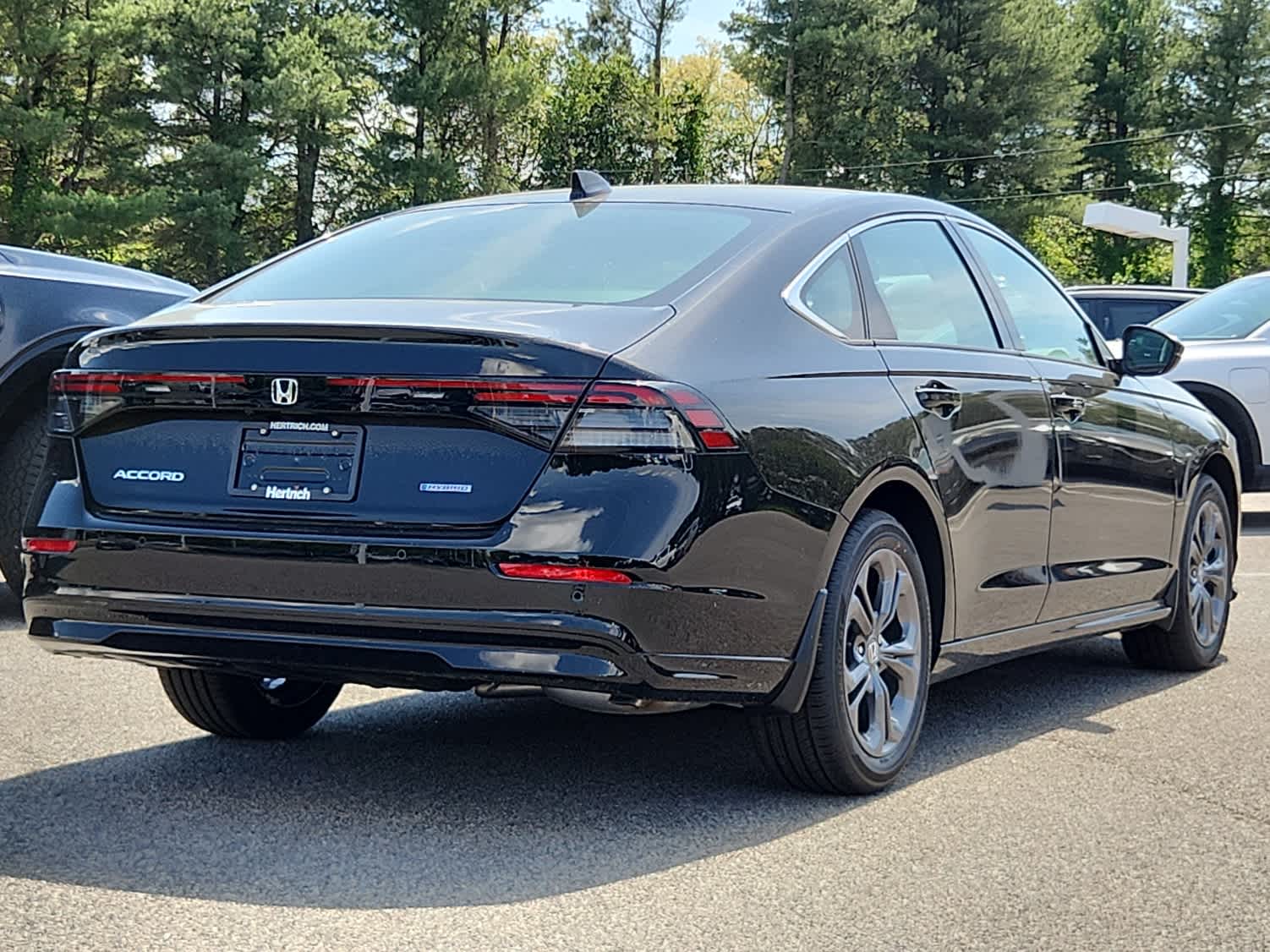 2025 Honda Accord Hybrid EX-L photo 3